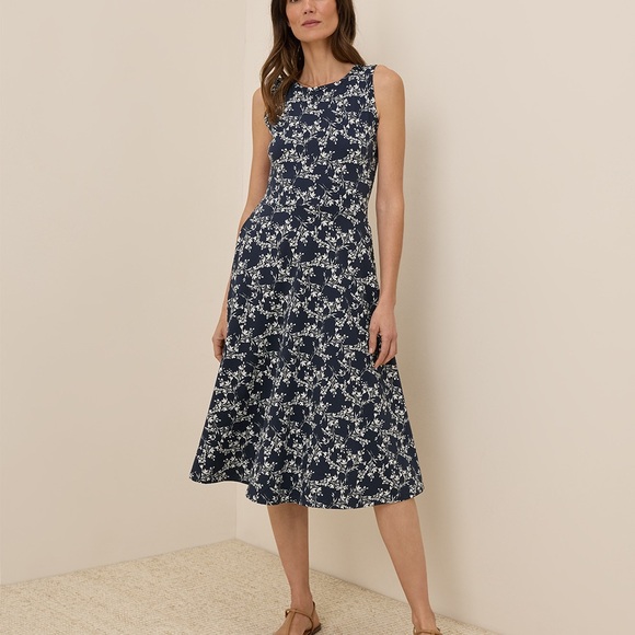 Navy Blue Sleeveless Dress with Pockets - Picture 6 of 9